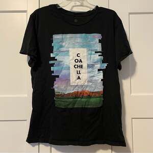 Coachella Festival Black with blue sky & mountains Tee Shirt large